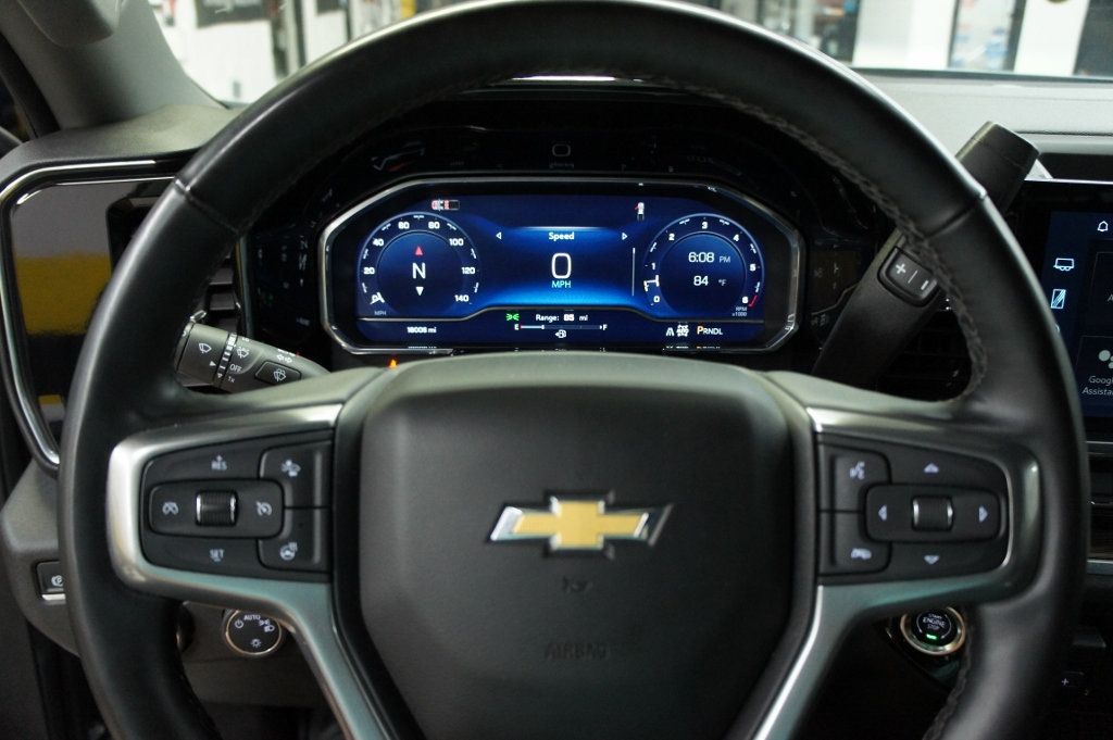 2025 Chevrolet Silverado 1500 1-Owner, 4x4 - 22938903 - 26
