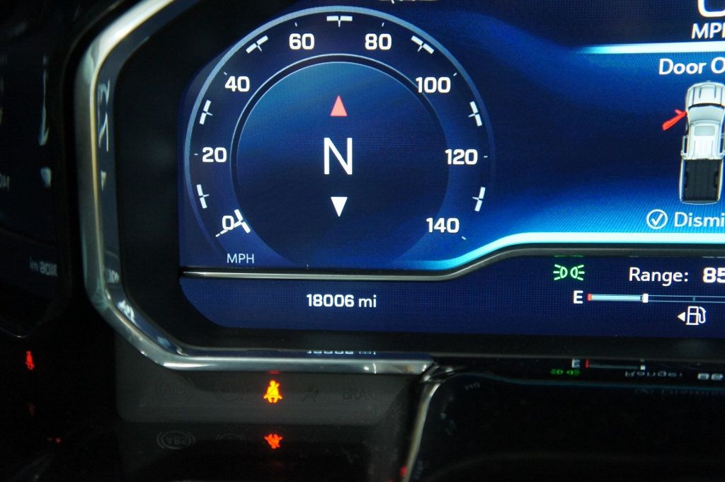 2025 Chevrolet Silverado 1500 1-Owner, 4x4 - 22938903 - 29