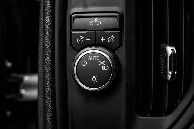 2025 Chevrolet Silverado 1500 2WD Crew Cab 147" Custom - 23047588 - 25