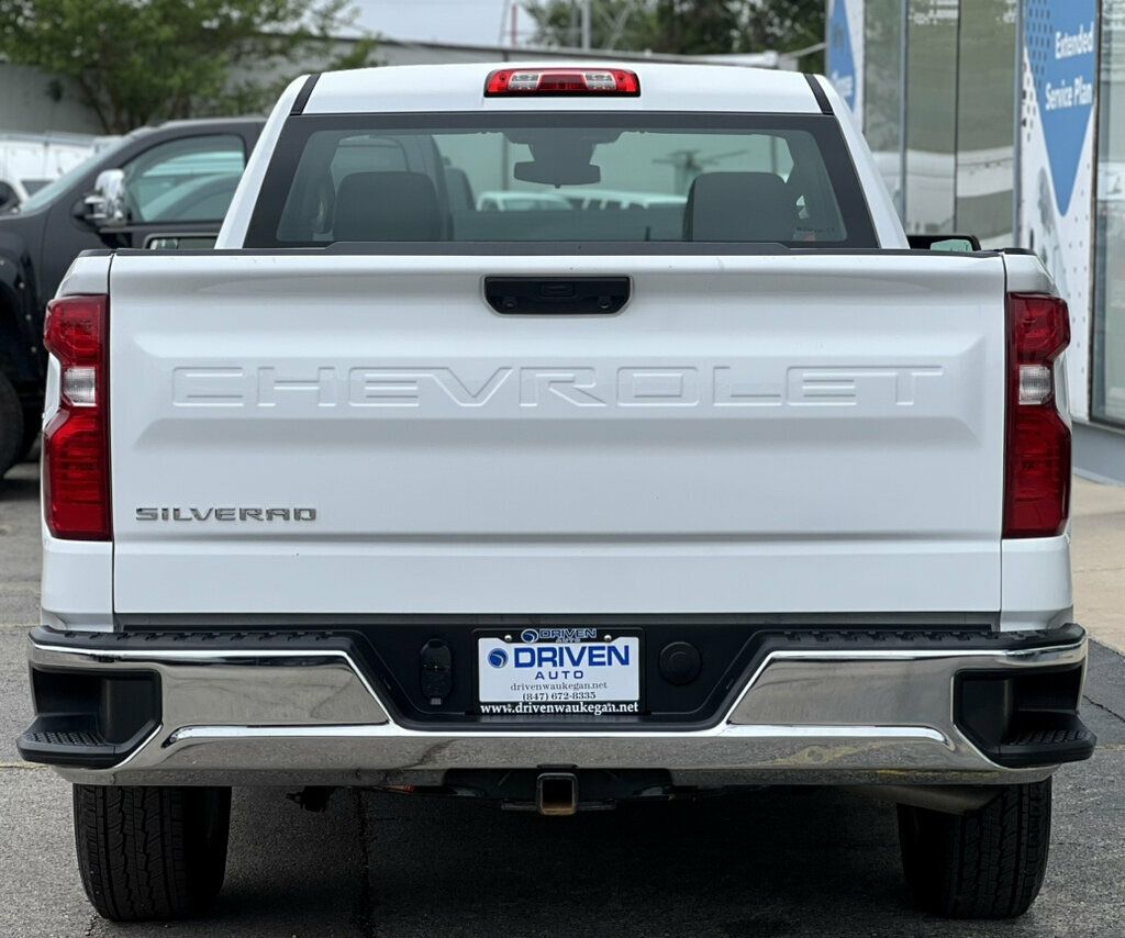 2025 Chevrolet Silverado 1500 2WD Reg Cab 140" Work Truck - 23075336 - 3