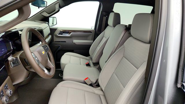 2025 Chevrolet Silverado 1500 4WD Crew Cab 147'' 1LT w/ Turbo Diesel, 20'' Wheels & Safety Pkg - 22977985 - 19