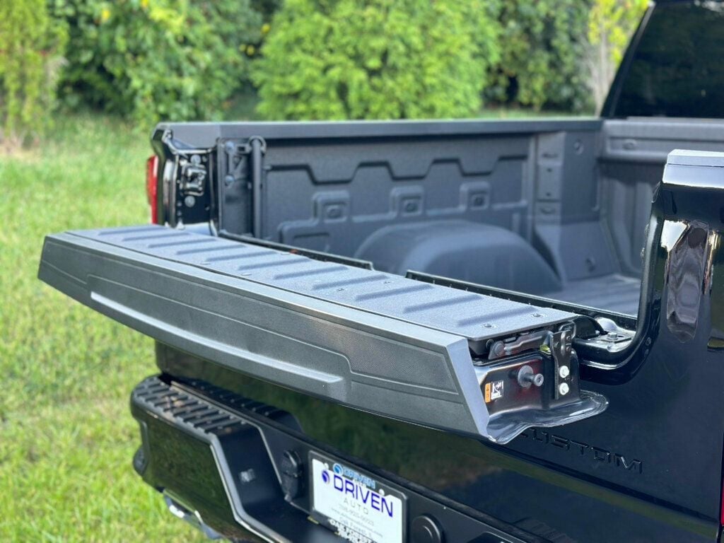 2025 Chevrolet Silverado 1500 Custom Trail Boss photo 10