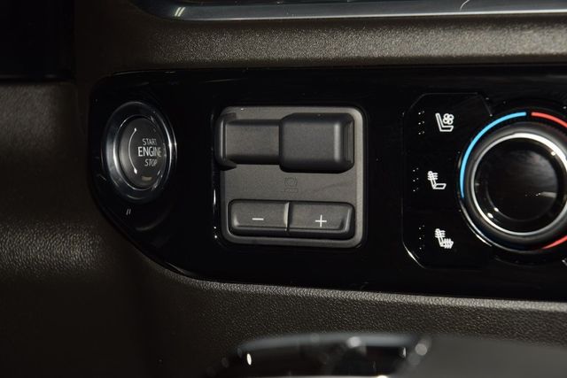 2025 Chevrolet Silverado 1500 4WD Crew Cab 147" High Country - 22976229 - 31