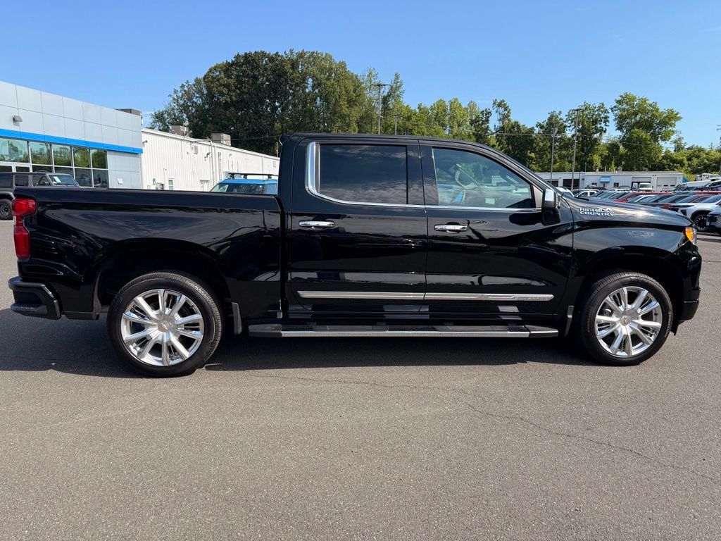 2025 Chevrolet Silverado 1500 4WD Crew Cab 147" High Country - 23045601 - 8