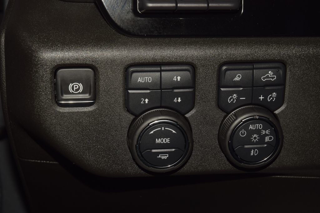 2025 Chevrolet Silverado 1500 4WD Crew Cab 147" High Country - 23048101 - 36
