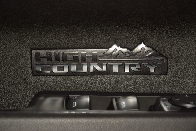 2025 Chevrolet Silverado 1500 4WD Crew Cab 147" High Country - 23048101 - 52