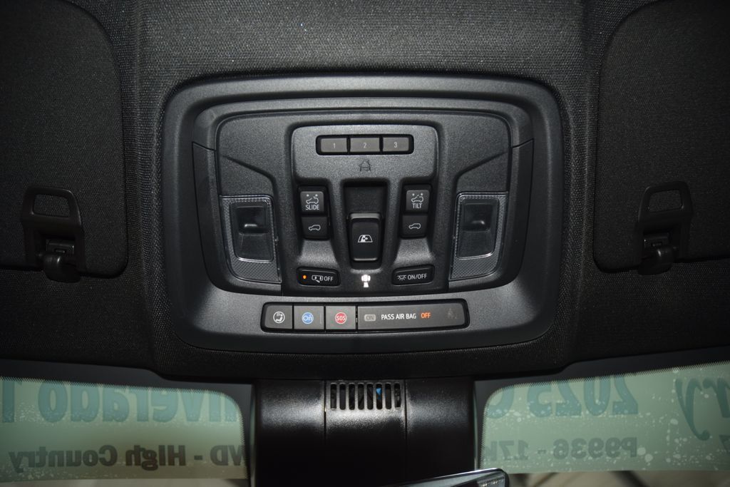 2025 Chevrolet Silverado 1500 4WD Crew Cab 147" High Country - 23048101 - 55