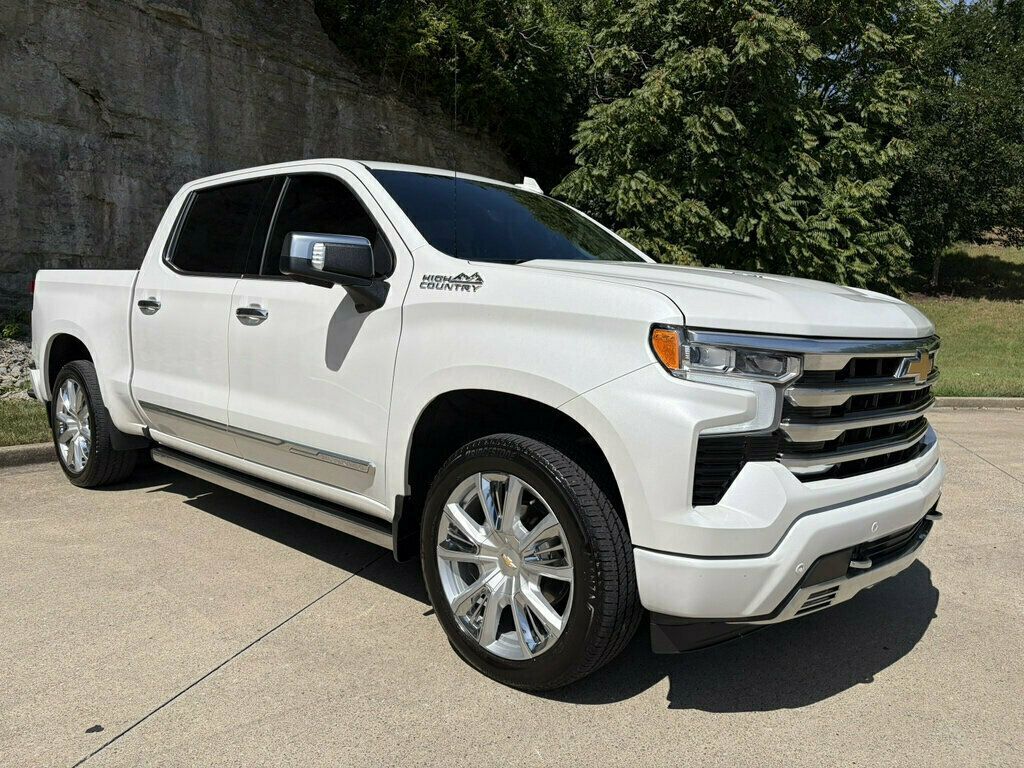 2025 Chevrolet Silverado 1500 4WD Crew Cab 147" High Country - 23070826 - 9