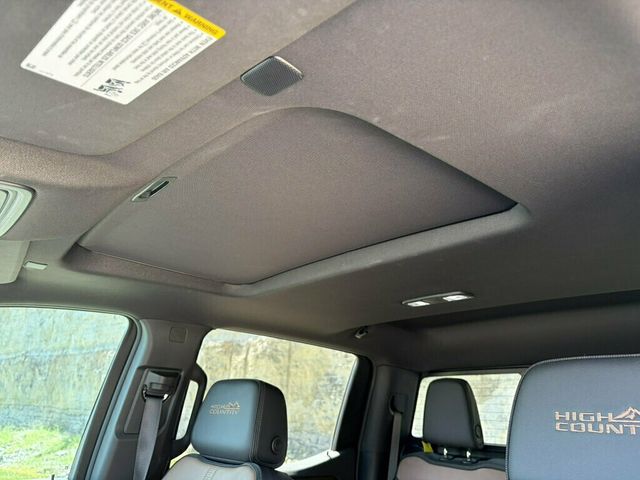 2025 Chevrolet Silverado 1500 4WD Crew Cab 147" High Country - 23070826 - 26
