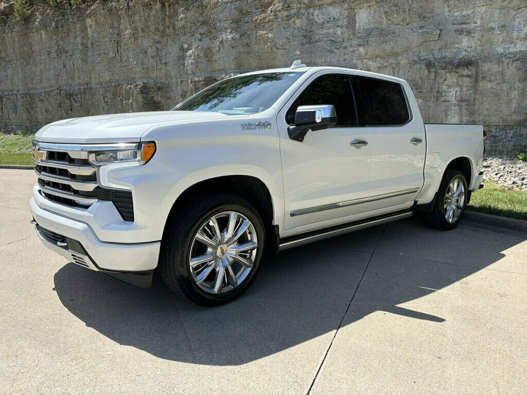 2025 Chevrolet Silverado 1500 4WD Crew Cab 147" High Country - 23070826 - 8