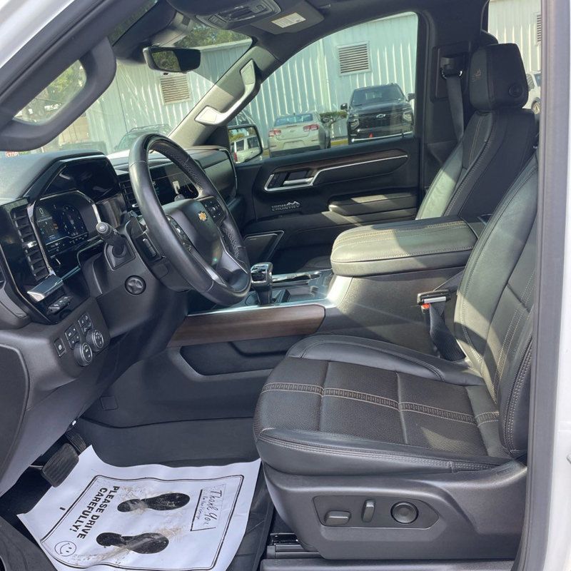 2025 Chevrolet Silverado 1500 4WD Crew Cab 147" High Country - 23097559 - 17