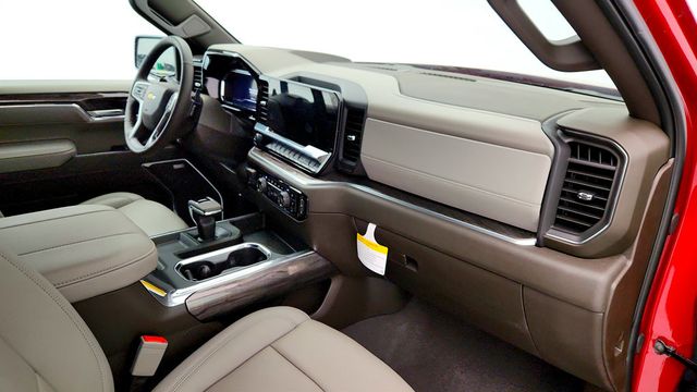 2025 Chevrolet Silverado 1500 4WD Crew Cab 147" LTZ - 22971174 - 24