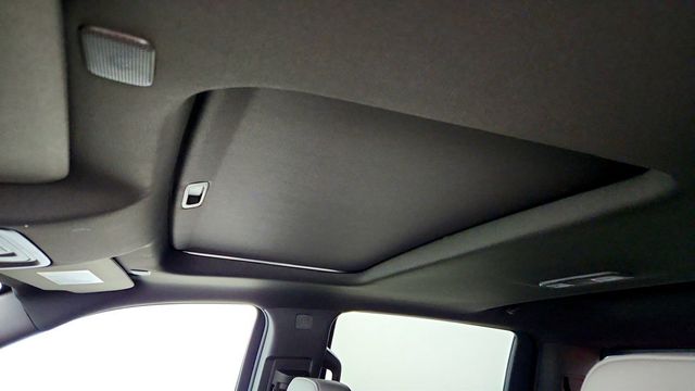 2025 Chevrolet Silverado 1500 4WD Crew Cab 147'' LTZ with Premium & Technology Packages - 22971174 - 10