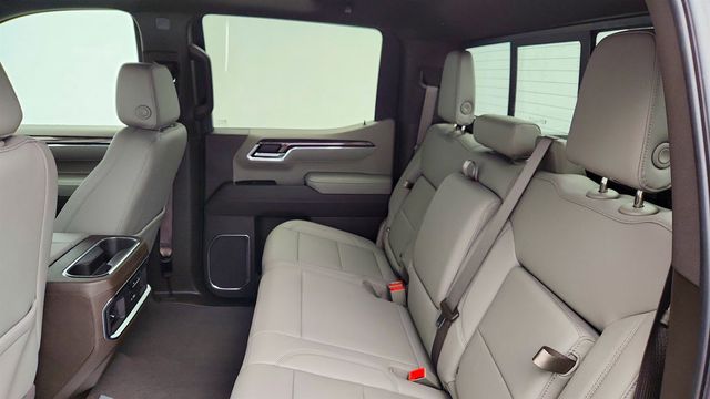 2025 Chevrolet Silverado 1500 4WD Crew Cab 147'' LTZ with Premium & Technology Packages - 22971174 - 20