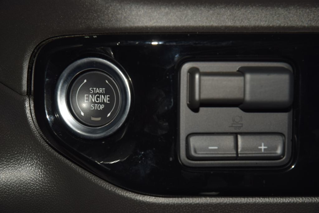 2025 Chevrolet Silverado 1500 4WD Crew Cab 147" RST - 22995973 - 35