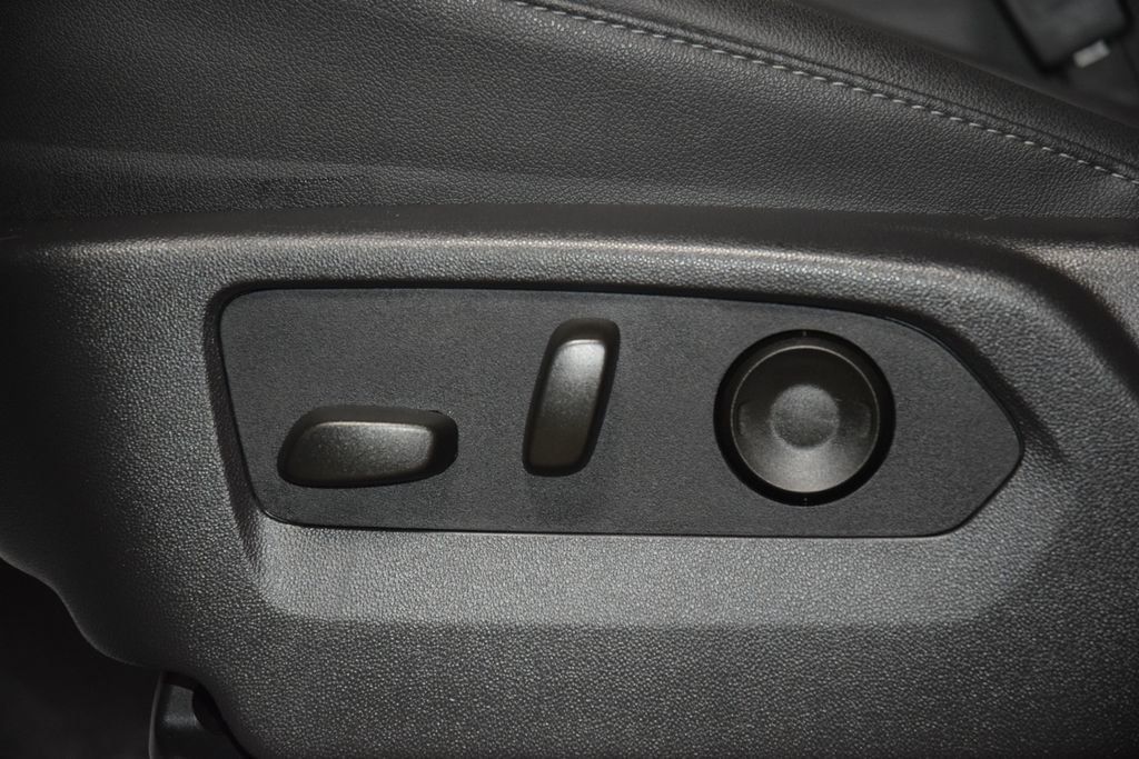 2025 Chevrolet Silverado 1500 4WD Crew Cab 147" RST - 22995973 - 41