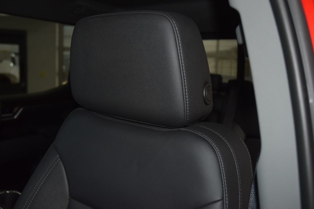 2025 Chevrolet Silverado 1500 4WD Crew Cab 147" RST - 22995973 - 42