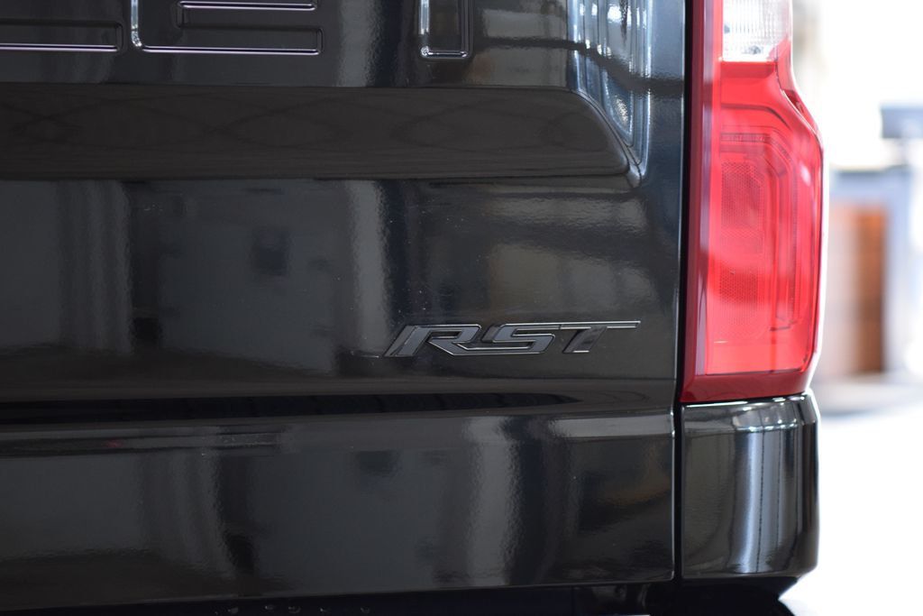 2025 Chevrolet Silverado 1500 4WD Crew Cab 147" RST - 23060945 - 25