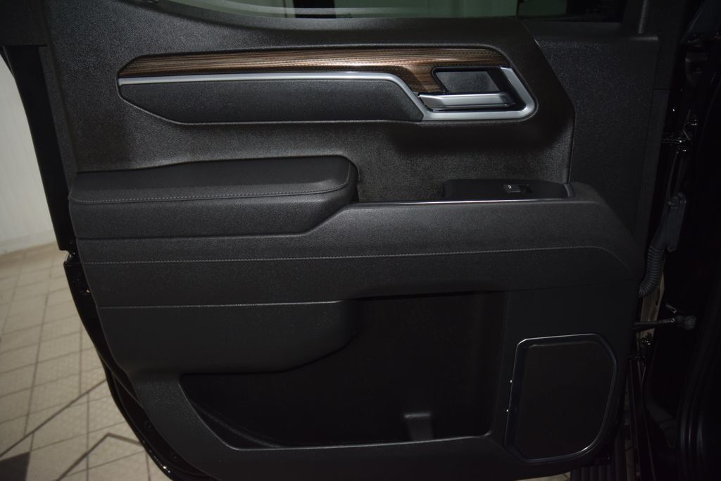 2025 Chevrolet Silverado 1500 4WD Crew Cab 147" RST - 23060945 - 44