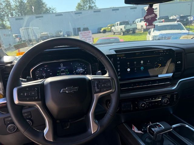 2025 Chevrolet Silverado 1500 4WD Crew Cab 147" RST - 23074797 - 17