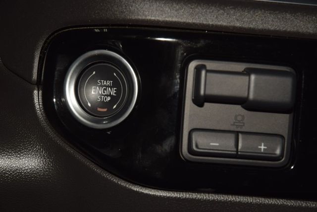 2025 Chevrolet Silverado 1500 4WD Crew Cab 147" RST - 23074797 - 37