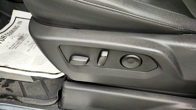 2025 Chevrolet Silverado 1500 4WD Crew Cab 147'' RST with All Star Premium Package & V8 Engine - 22990680 - 10