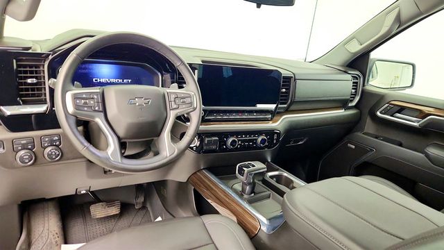2025 Chevrolet Silverado 1500 4WD Crew Cab 147'' RST with All Star Premium Package & V8 Engine - 22990680 - 11