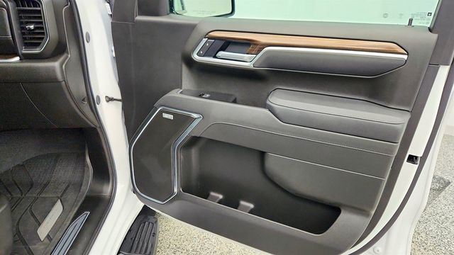 2025 Chevrolet Silverado 1500 4WD Crew Cab 147'' RST with All Star Premium Package & V8 Engine - 22990680 - 24