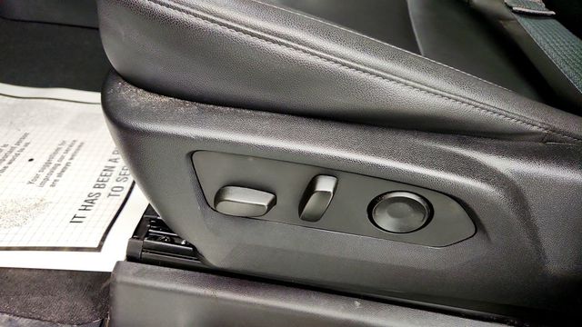 2025 Chevrolet Silverado 1500 4WD Crew Cab 147'' RST with EcoTec3 V8 & Convenience Package II - 22967887 - 9