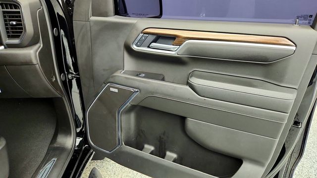 2025 Chevrolet Silverado 1500 4WD Crew Cab 147'' RST with EcoTec3 V8 & Convenience Package II - 22967887 - 23