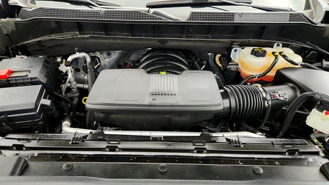 2025 Chevrolet Silverado 1500 4WD Crew Cab 147'' RST with EcoTec3 V8 & Convenience Package II - 22967887 - 24