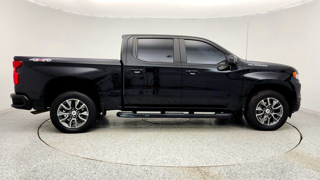 2025 Chevrolet Silverado 1500 4WD Crew Cab 147'' RST with EcoTec3 V8 & Convenience Package II - 22967887 - 3