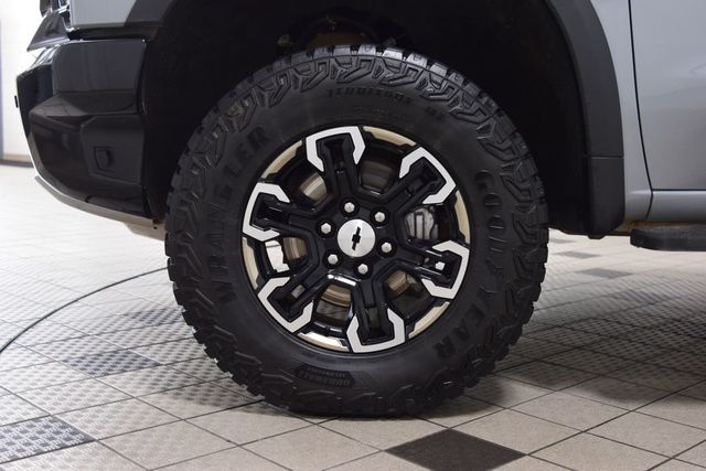 2025 Chevrolet Silverado 1500 4WD Crew Cab 147" ZR2 - 23062300 - 29