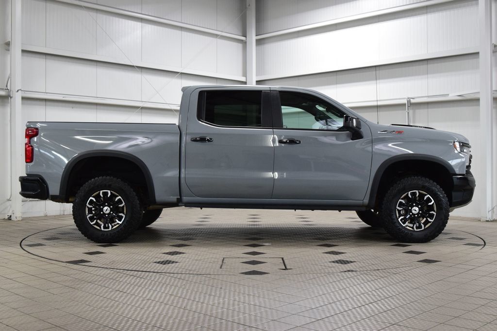 2025 Chevrolet Silverado 1500 4WD Crew Cab 147" ZR2 - 23062300 - 8