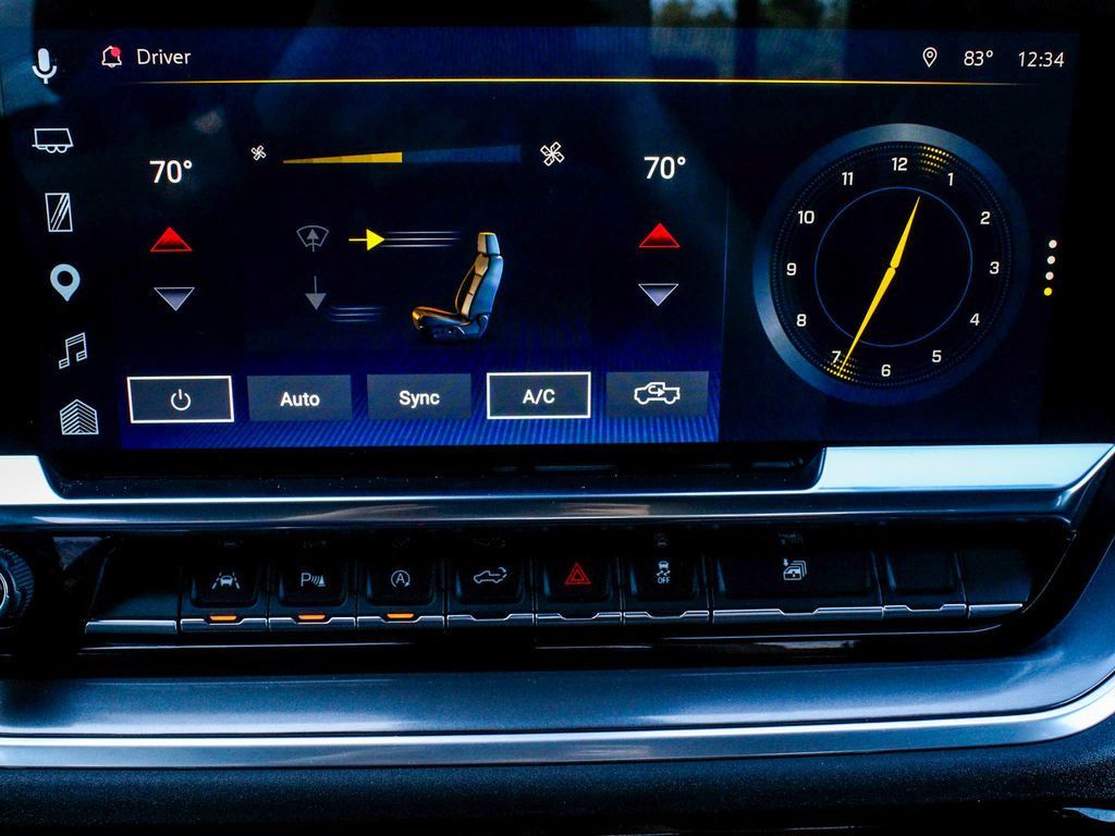 Chevrolet Silverado photo 22