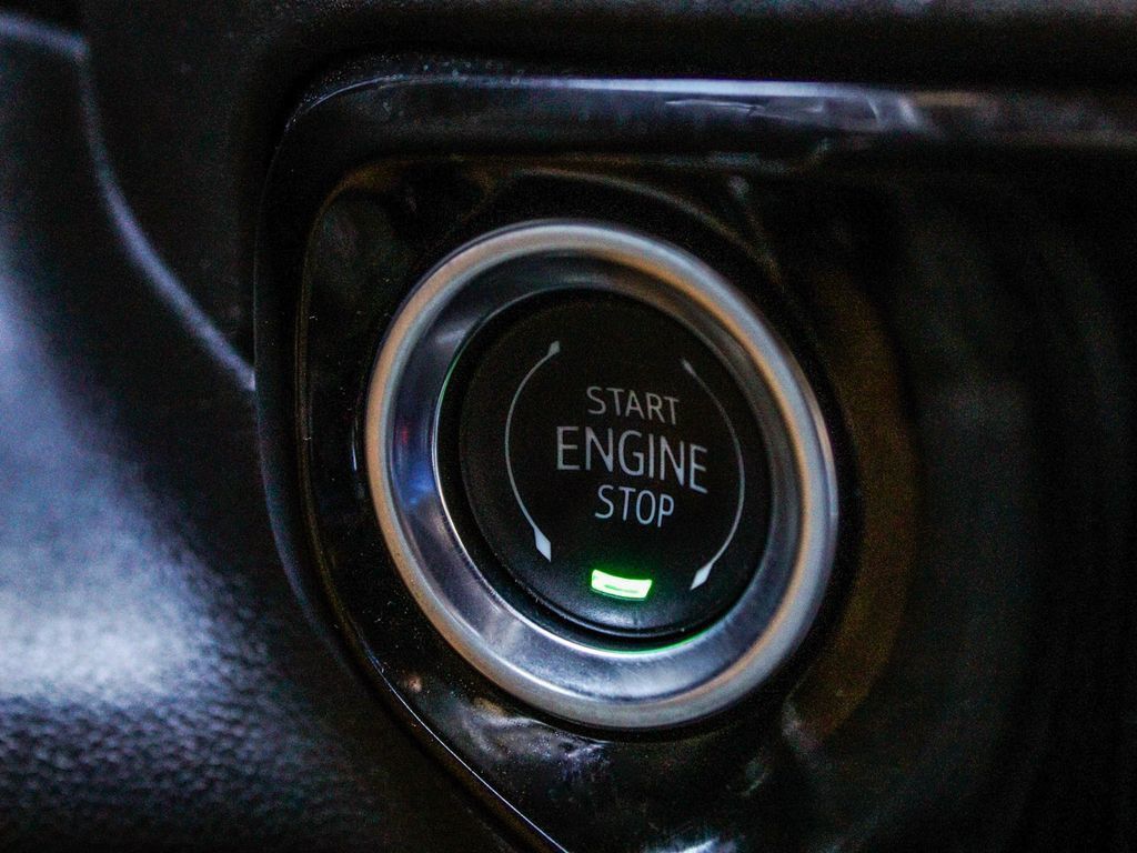 Chevrolet Silverado photo 30