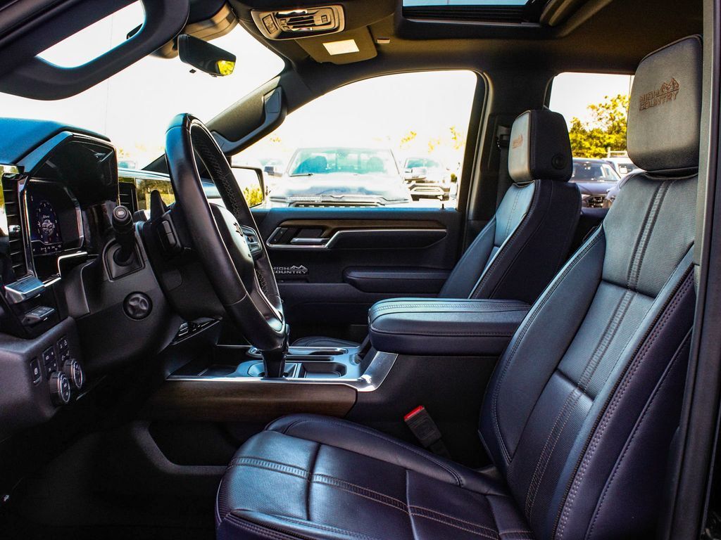 Chevrolet Silverado photo 31