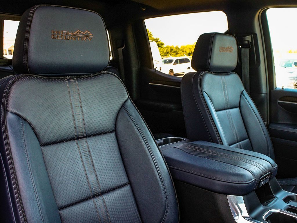 Chevrolet Silverado photo 38