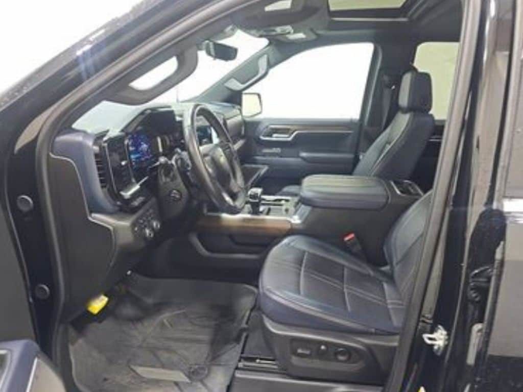 Chevrolet Silverado photo 4