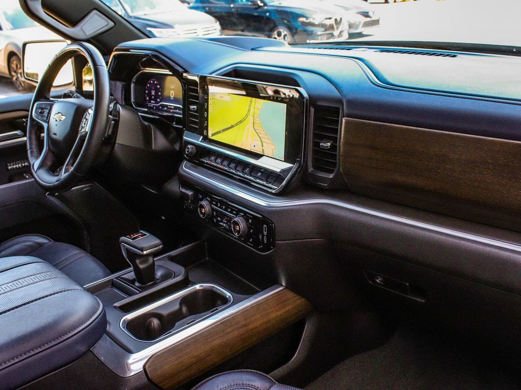 Chevrolet Silverado photo 40