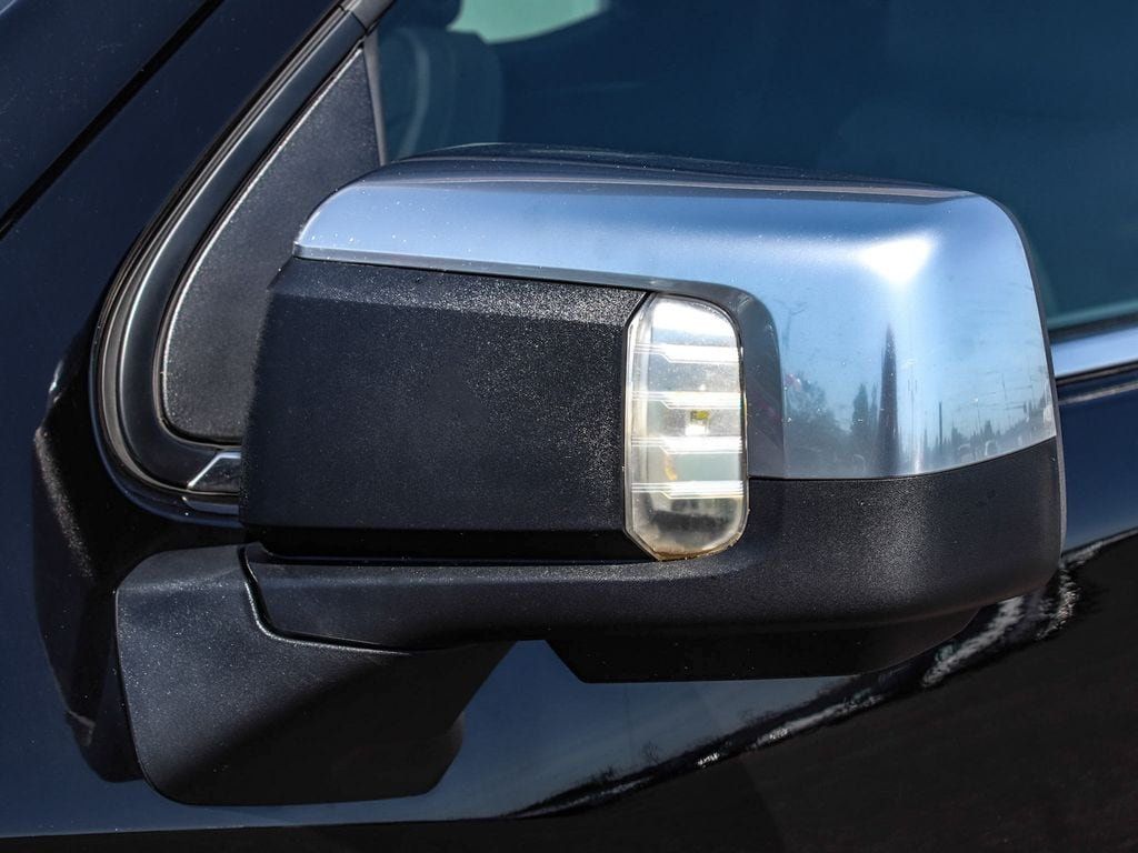 Chevrolet Silverado photo 48