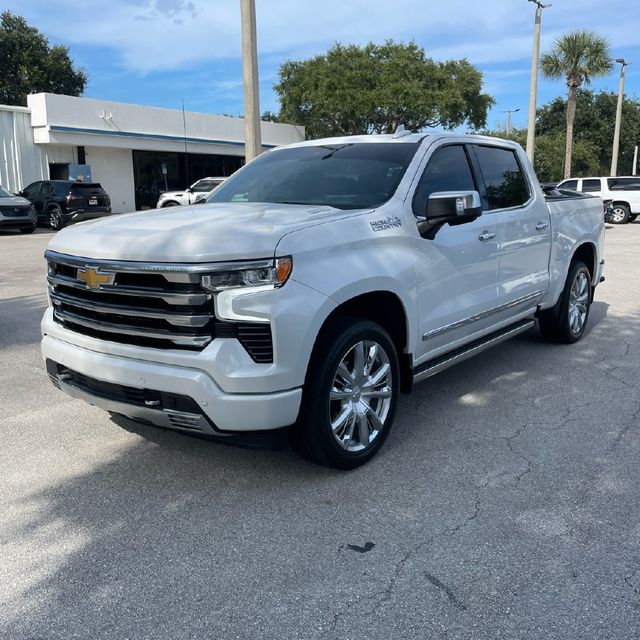 2025 Chevrolet Silverado 1500 High Country Premium II w/ Super Cruise - 23097559 - 4