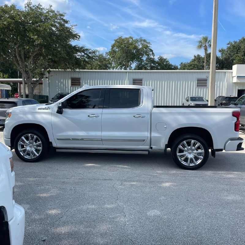 2025 Chevrolet Silverado 1500 High Country Premium II w/ Super Cruise - 23097559 - 6
