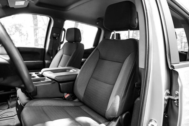 2025 Chevrolet Silverado 1500 LocalTrade/Custom-Trail-Boss/4WD/RemoteStart/BackupCamera - 23062134 - 17