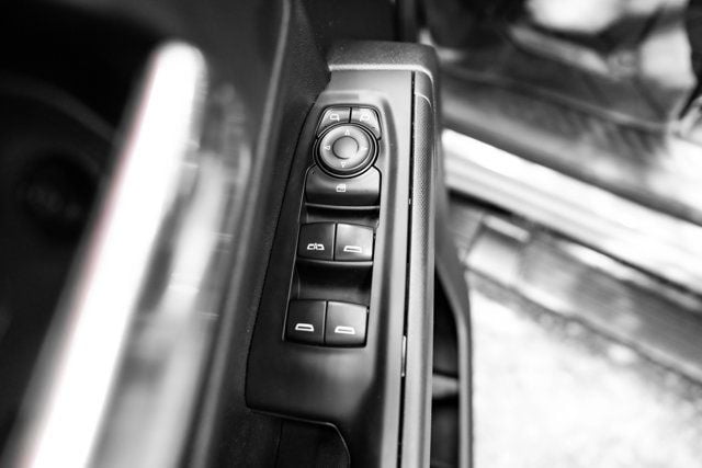 2025 Chevrolet Silverado 1500 LocalTrade/Custom-Trail-Boss/4WD/RemoteStart/BackupCamera - 23062134 - 35