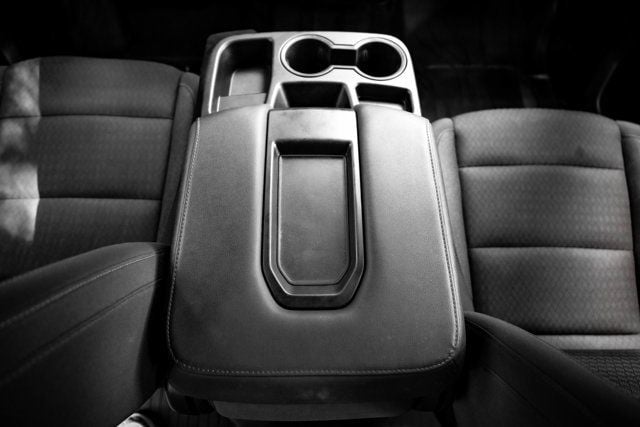 2025 Chevrolet Silverado 1500 LocalTrade/Custom-Trail-Boss/4WD/RemoteStart/BackupCamera - 23062134 - 39