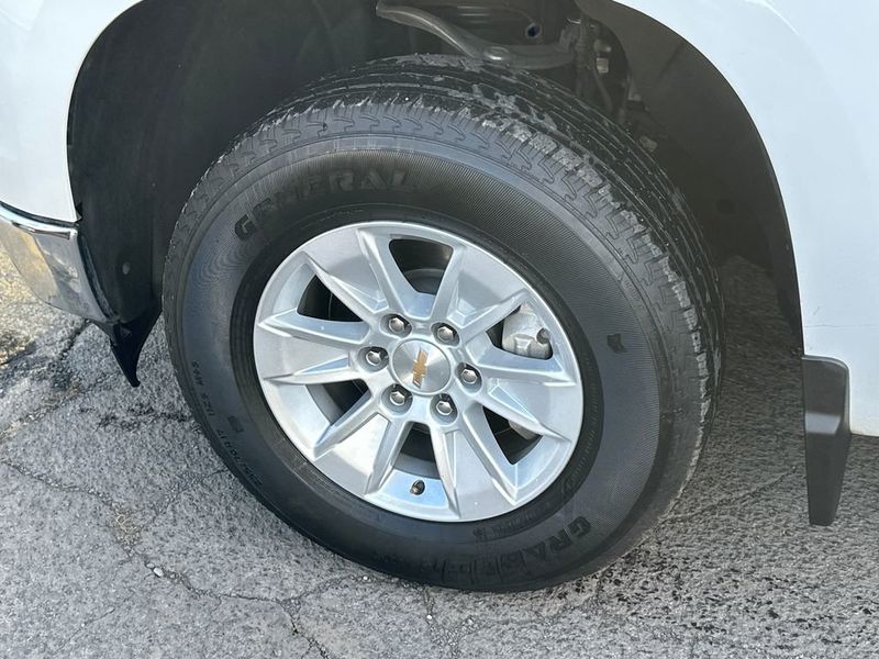 2025 Chevrolet Silverado 1500 LT - 22965857 - 11