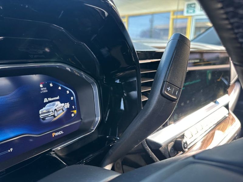 2025 Chevrolet Silverado 1500 LT - 22965857 - 18