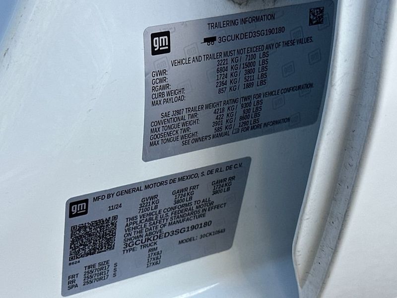 2025 Chevrolet Silverado 1500 LT - 22965857 - 21