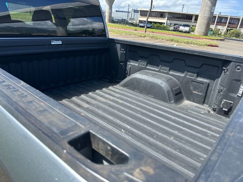 2025 Chevrolet Silverado 1500 LT - 22984563 - 19